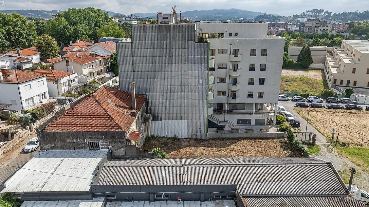 Prédio para Venda em Vila Nova de Famalicão e Calendário Foto 4