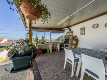 Moradia T2 para Venda em Loule (São Sebastião)