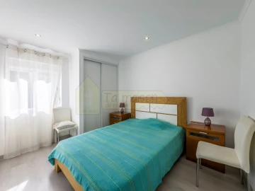 Moradia T2 para Venda em Loule (São Sebastião)