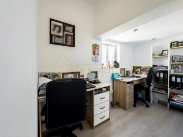 Moradia T2 para Venda em Loule (São Sebastião)