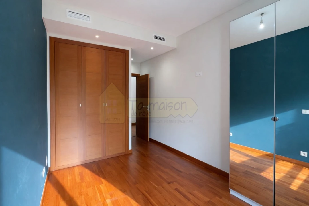 Apartamento T2 para Venda em Loule (São Clemente) Foto 12