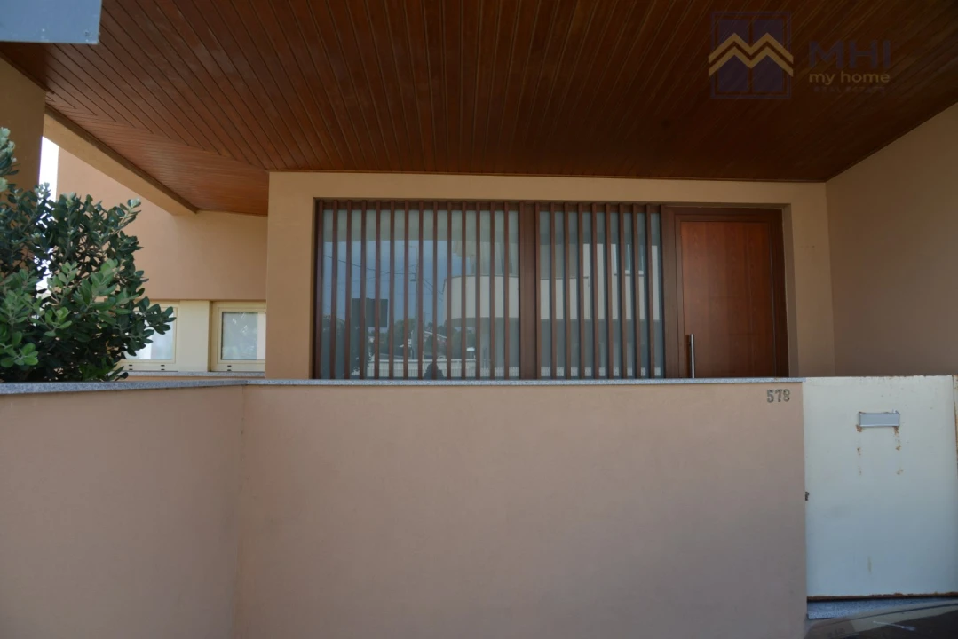 Moradia T3 para Venda em Gulpilhares e Valadares Foto 8