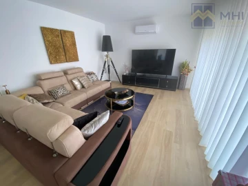 Moradia T3 para Venda em Gulpilhares e Valadares