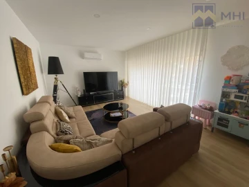 Moradia T3 para Venda em Gulpilhares e Valadares