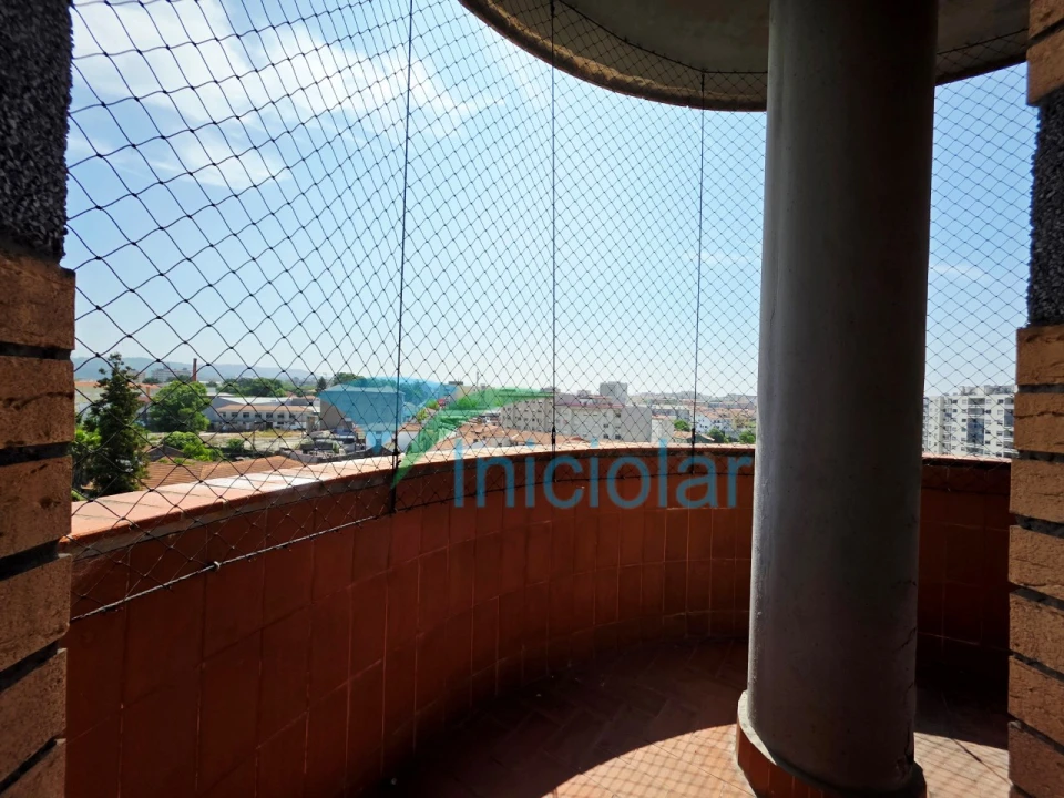 Apartamento T2 para Venda em Rio Tinto Foto 4
