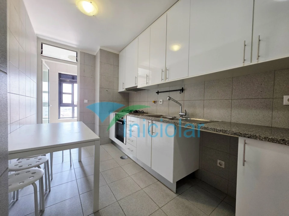 Apartamento T2 para Venda em Rio Tinto Foto 7