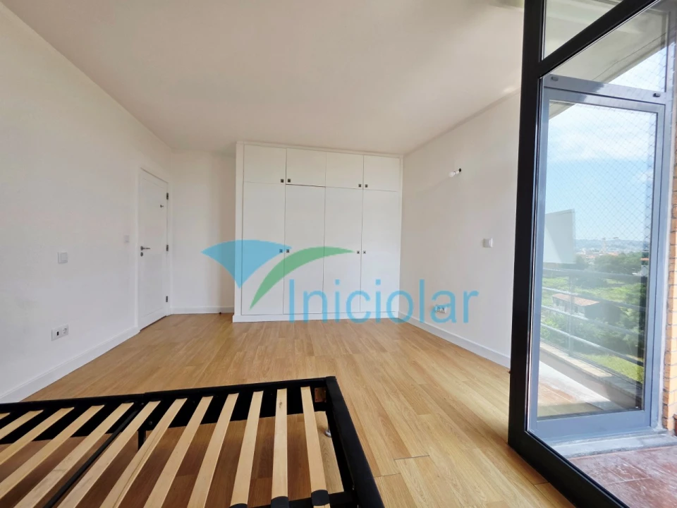 Apartamento T2 para Venda em Rio Tinto Foto 13