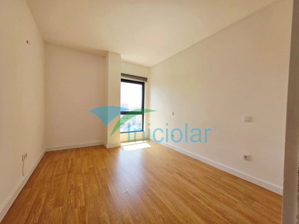 Apartamento T2 para Venda em Rio Tinto Foto 15