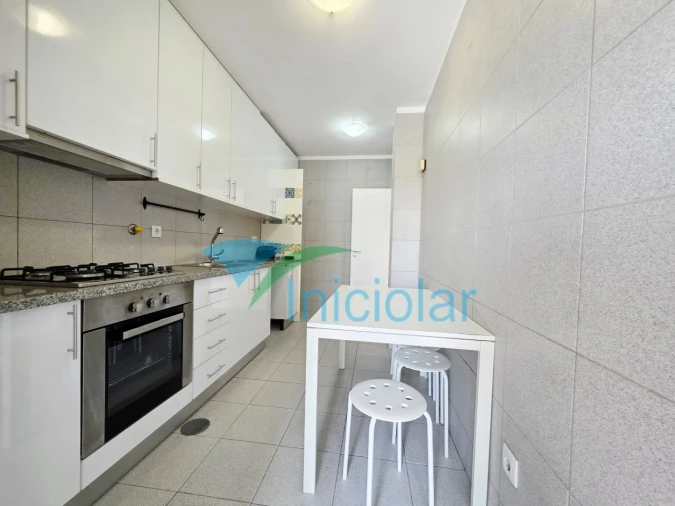 Apartamento T2 para Venda em Rio Tinto Foto 8