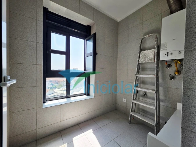 Apartamento T2 para Venda em Rio Tinto Foto 9