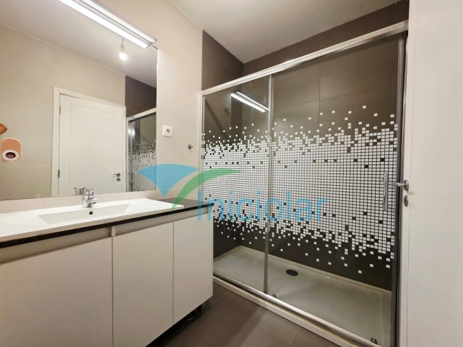 Apartamento T2 para Venda em Rio Tinto Foto 11
