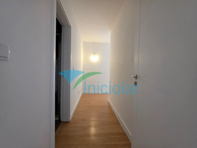 Apartamento T2 para Venda em Rio Tinto Foto 14