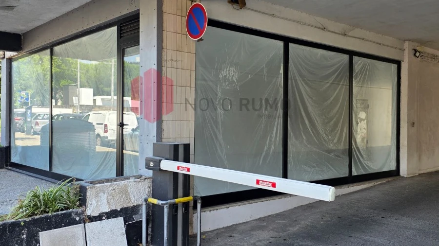 Loja para Venda em Cidade da Maia