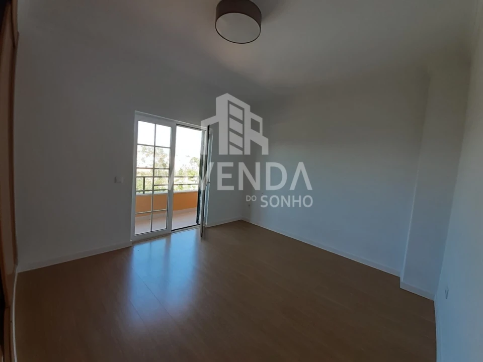 Moradia T4 para Venda em Gambia-Pontes-Alto da Guerra Foto 31
