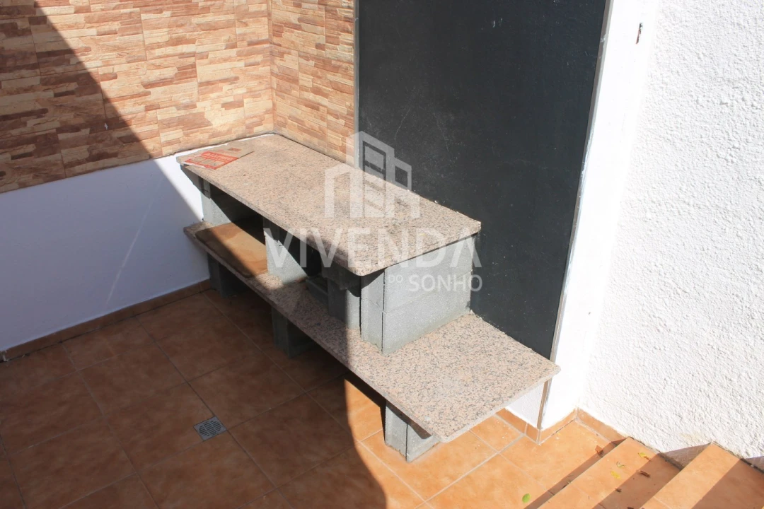 Moradia T4 para Venda em Gambia-Pontes-Alto da Guerra Foto 47