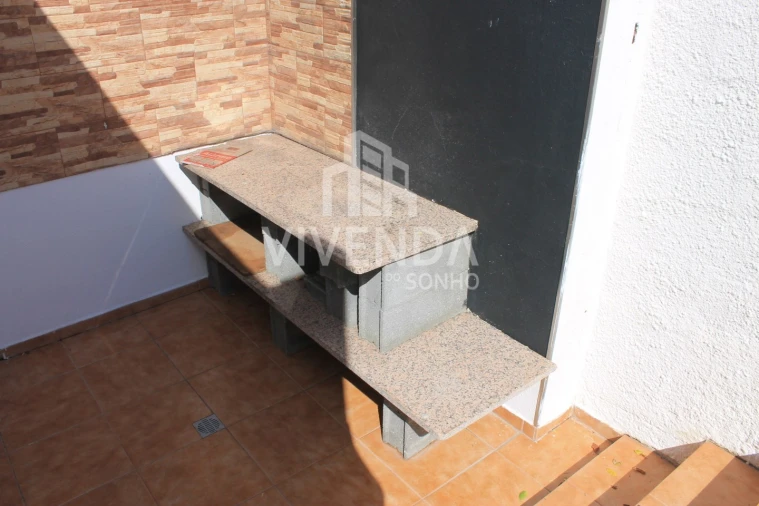 Moradia T4 para Venda em Gambia-Pontes-Alto da Guerra Foto 47