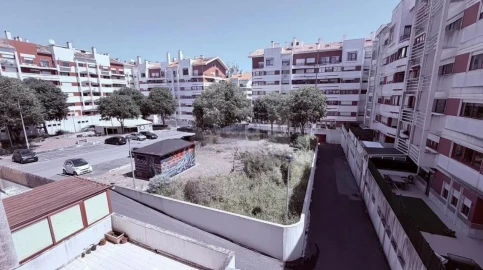 Apartamento T2 para Venda em Algueirão-Mem Martins