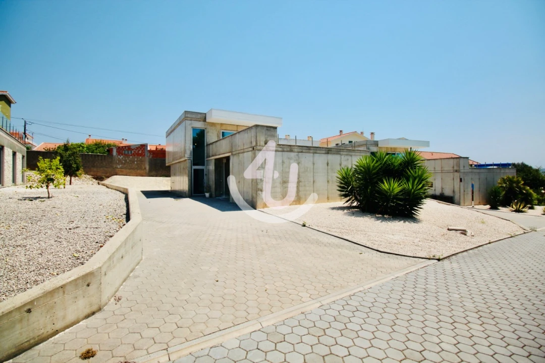 Moradia T3 para Venda em São Martinho do Porto Foto 37