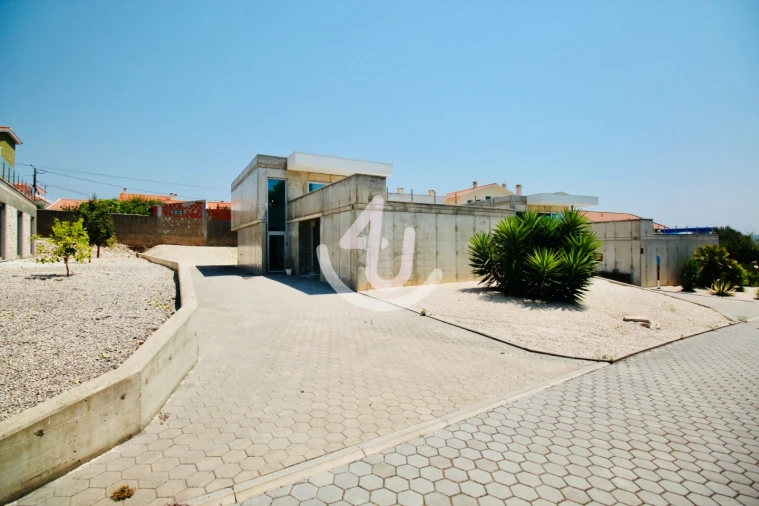 Moradia T3 para Venda em São Martinho do Porto Foto 37
