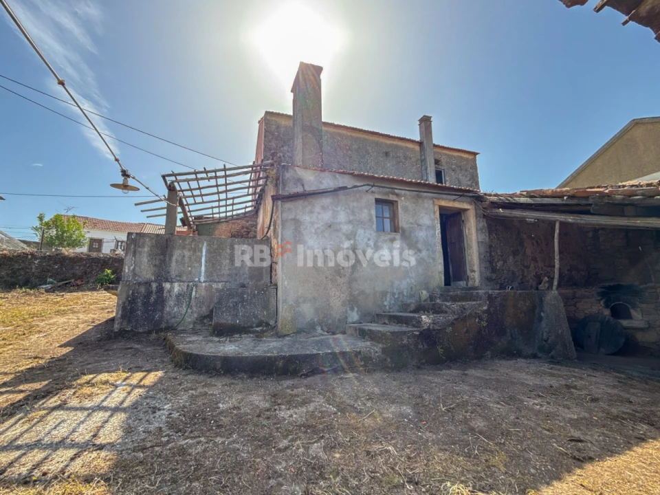 Quinta T4 para Venda em Chãos Foto 64