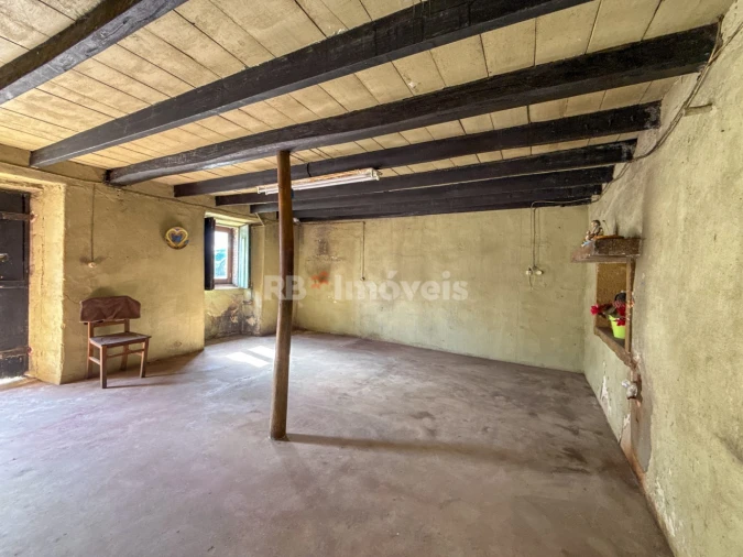 Quinta T4 para Venda em Chãos Foto 35
