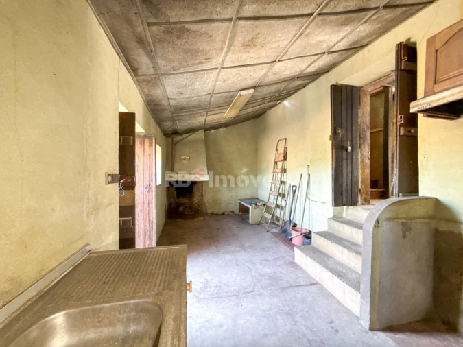 Quinta T4 para Venda em Chãos Foto 52