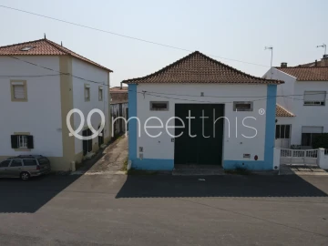 Armazém para Venda em Ramalhal