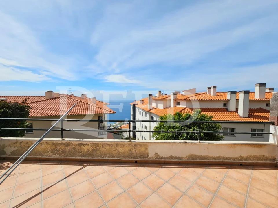 Apartamento T2 para Venda em Caniço Foto 12