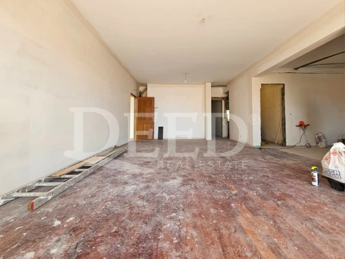 Apartamento T2 para Venda em Caniço Foto 3