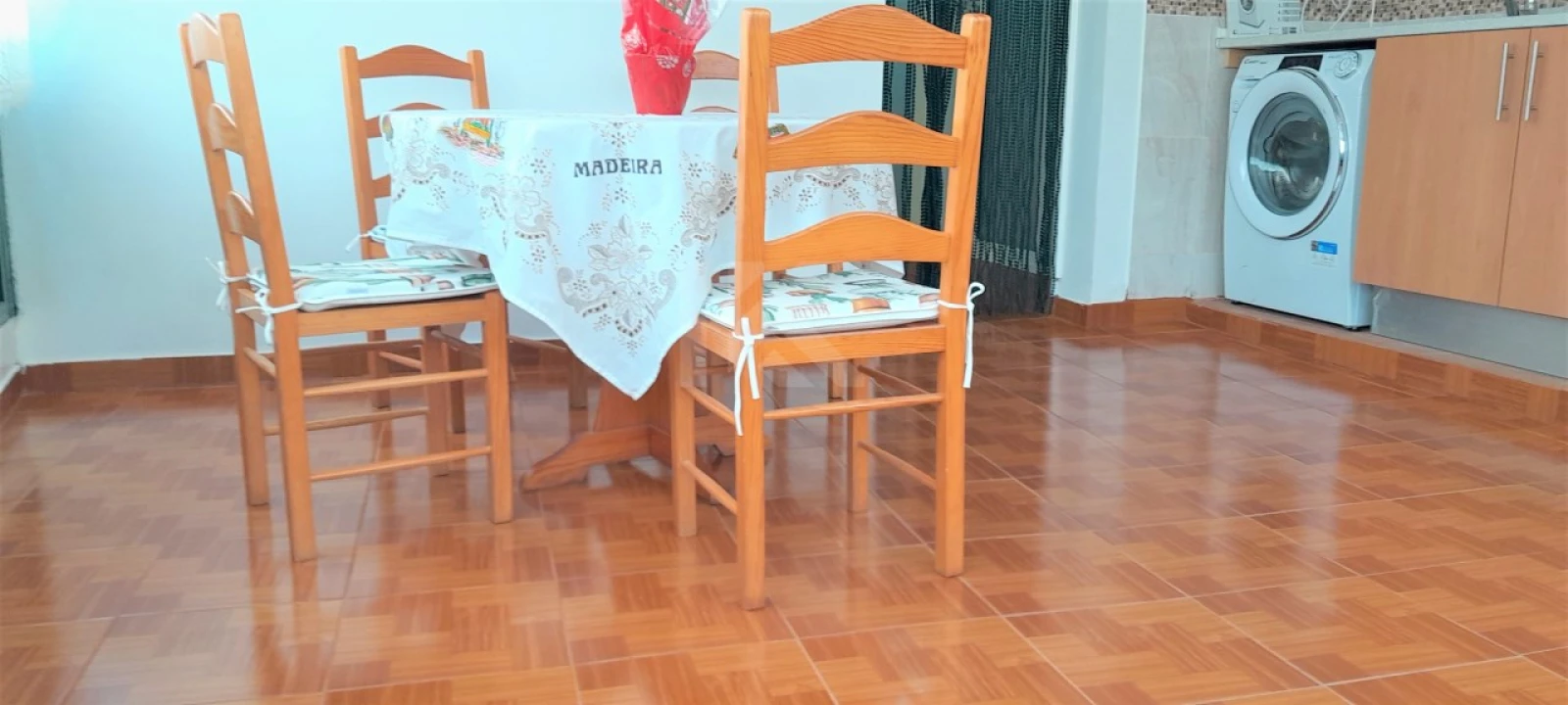 Apartamento T1 para Arrendamento em Santo Antonio Foto 2