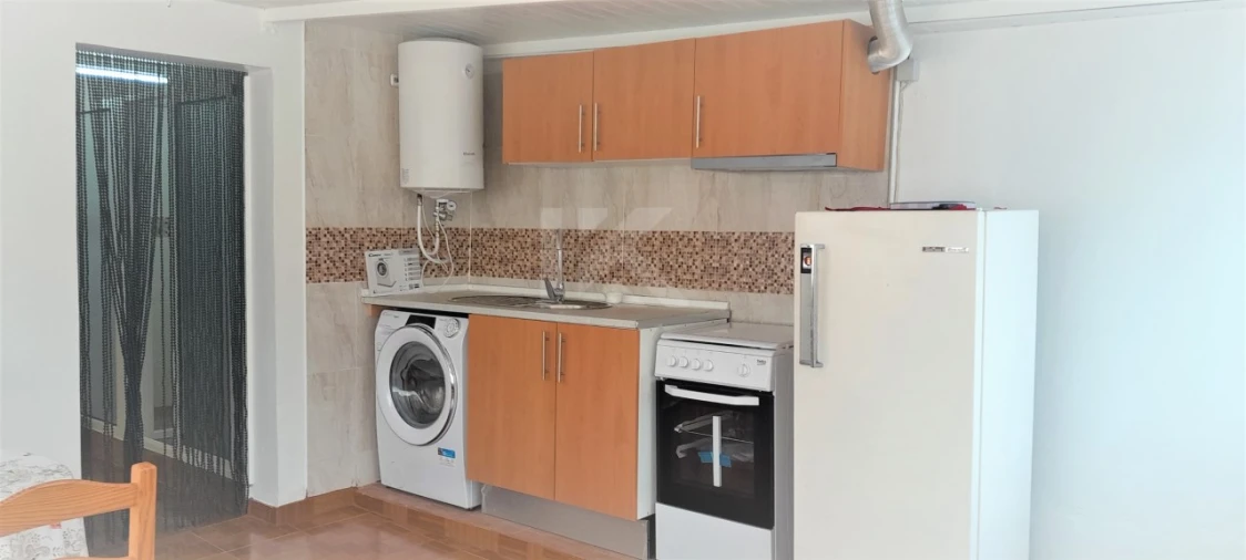 Apartamento T1 para Arrendamento em Santo Antonio Foto 5