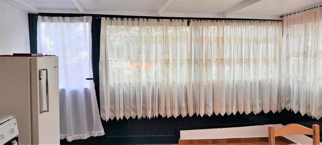 Apartamento T1 para Arrendamento em Santo Antonio Foto 6