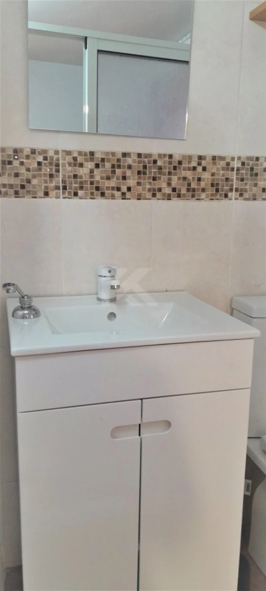 Apartamento T1 para Arrendamento em Santo Antonio Foto 9