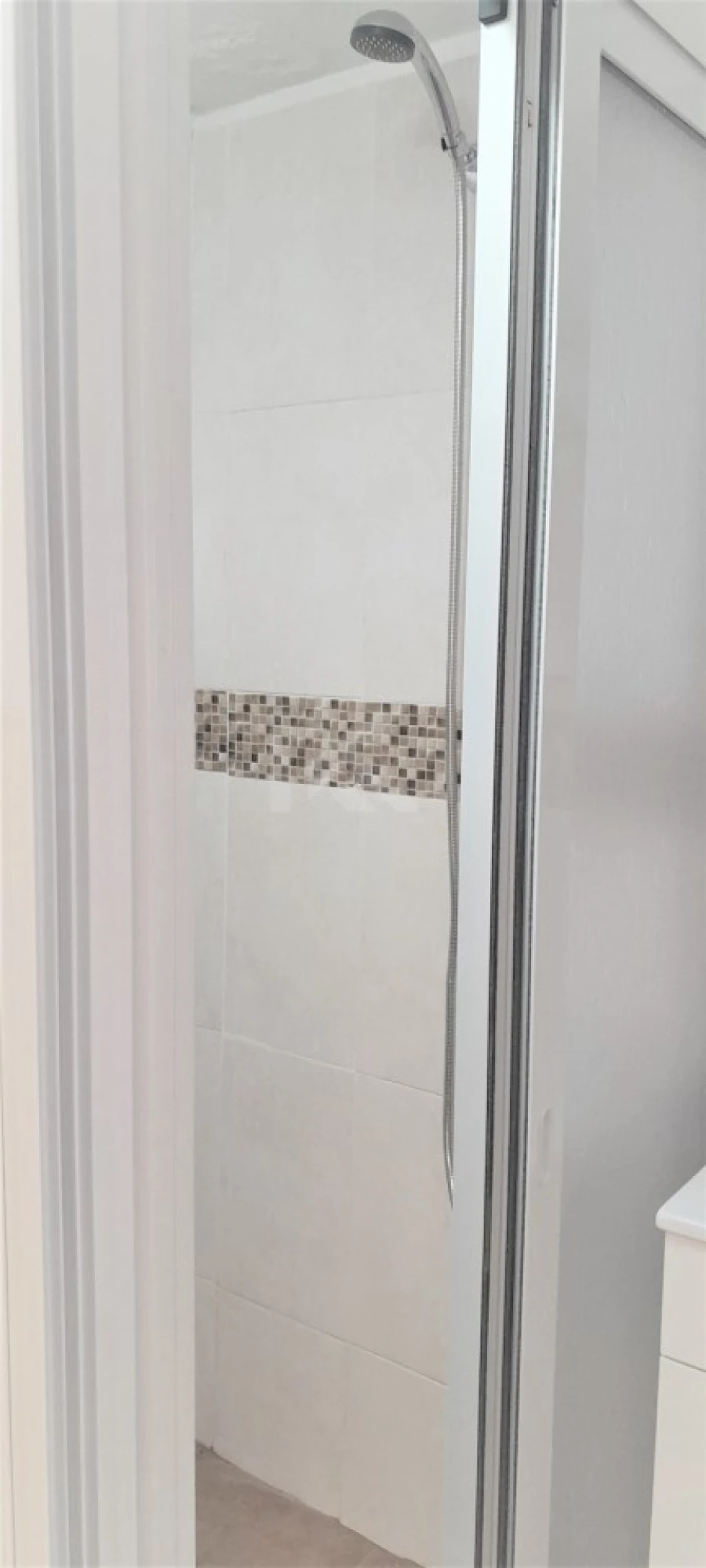 Apartamento T1 para Arrendamento em Santo Antonio Foto 11