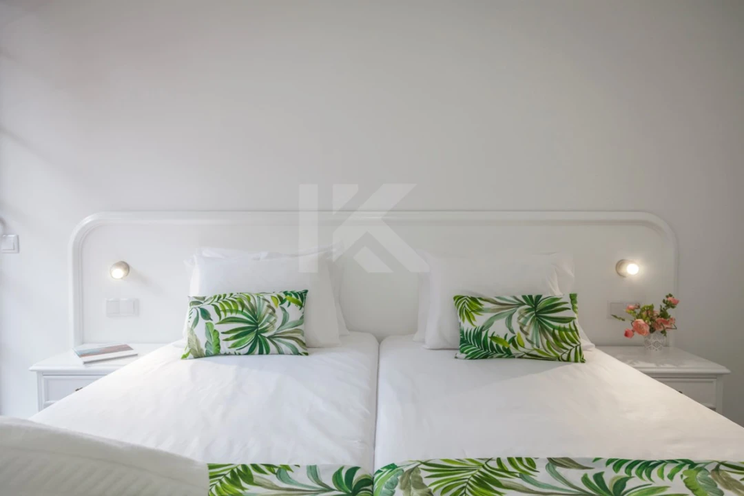 Apartamento T1 para Arrendamento em São Martinho Foto 8