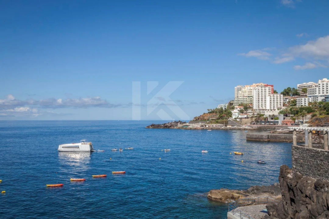 Apartamento T1 para Arrendamento em São Martinho Foto 22