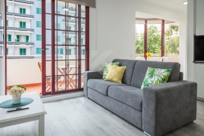 Apartamento T1 para Arrendamento em São Martinho