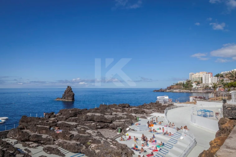 Apartamento T1 para Arrendamento em São Martinho Foto 19