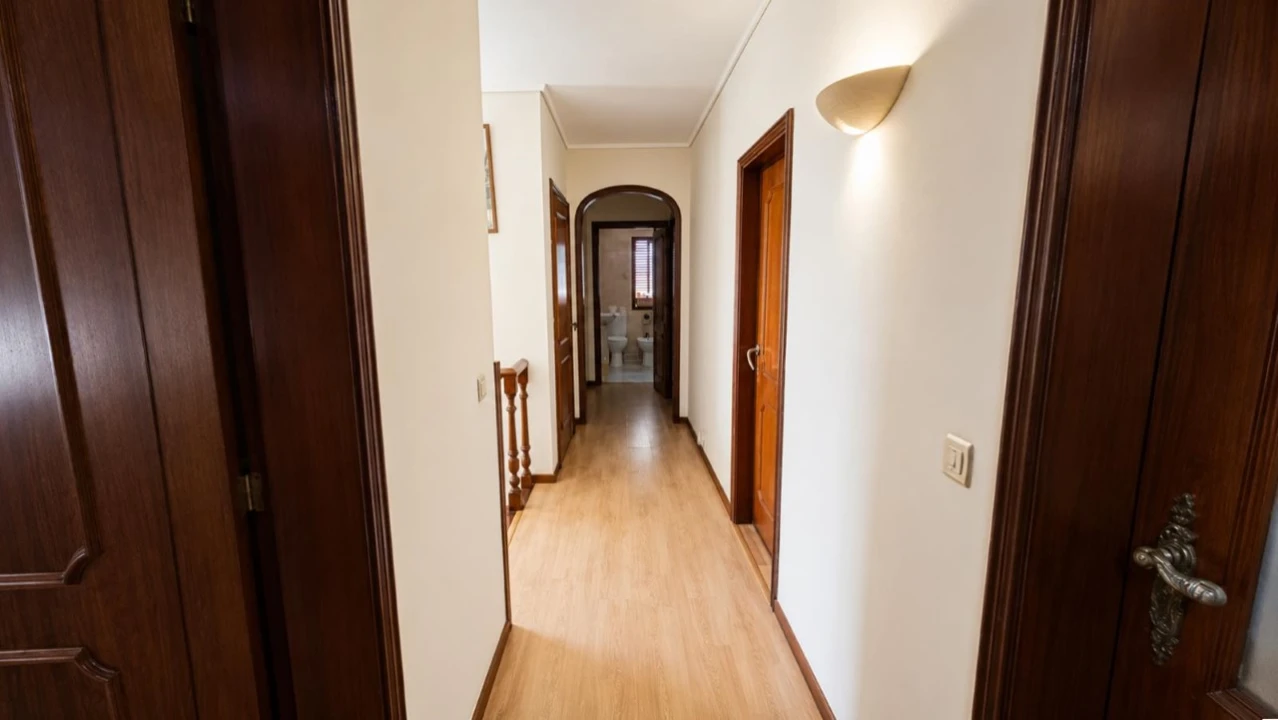 Apartamento T6 para Venda em Glória e Vera Cruz Foto 10