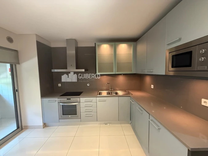 Apartamento T3 para Venda em Creixomil Foto 9