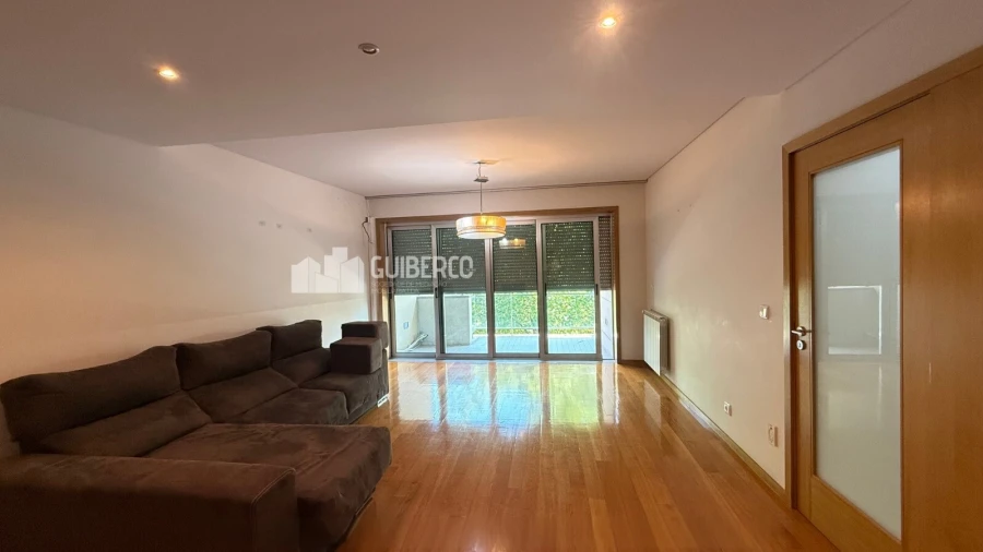 Apartamento T3 para Venda em Creixomil Foto 4