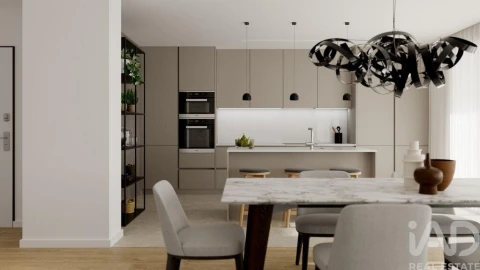 Apartamento T4 para Venda em Parceiros e Azoia