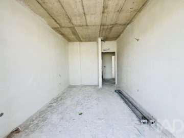 Apartamento T4 para Venda em Parceiros e Azoia