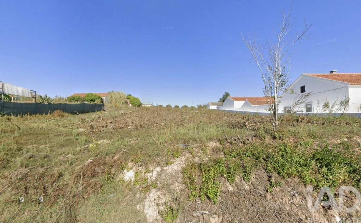 Terreno para Venda em Alvorninha Foto 1