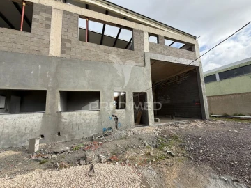Armazém para Venda em Seixal, Arrentela e Aldeia de Paio Pires