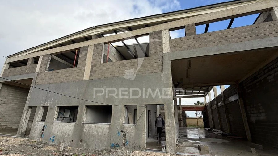 Armazém para Venda em Seixal, Arrentela e Aldeia de Paio Pires
