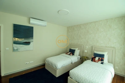 Apartamento T4 para Venda em Funchal (Se)
