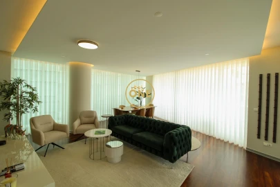 Apartamento T4 para Venda em Funchal (Se)