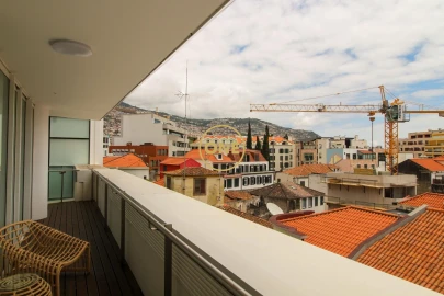 Apartamento T4 para Venda em Funchal (Se)
