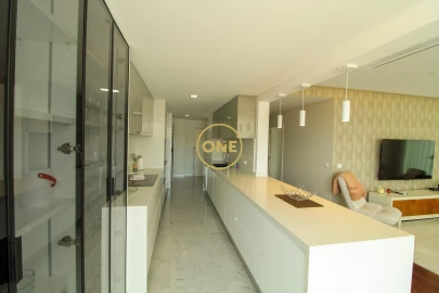 Apartamento T4 para Venda em Funchal (Se)